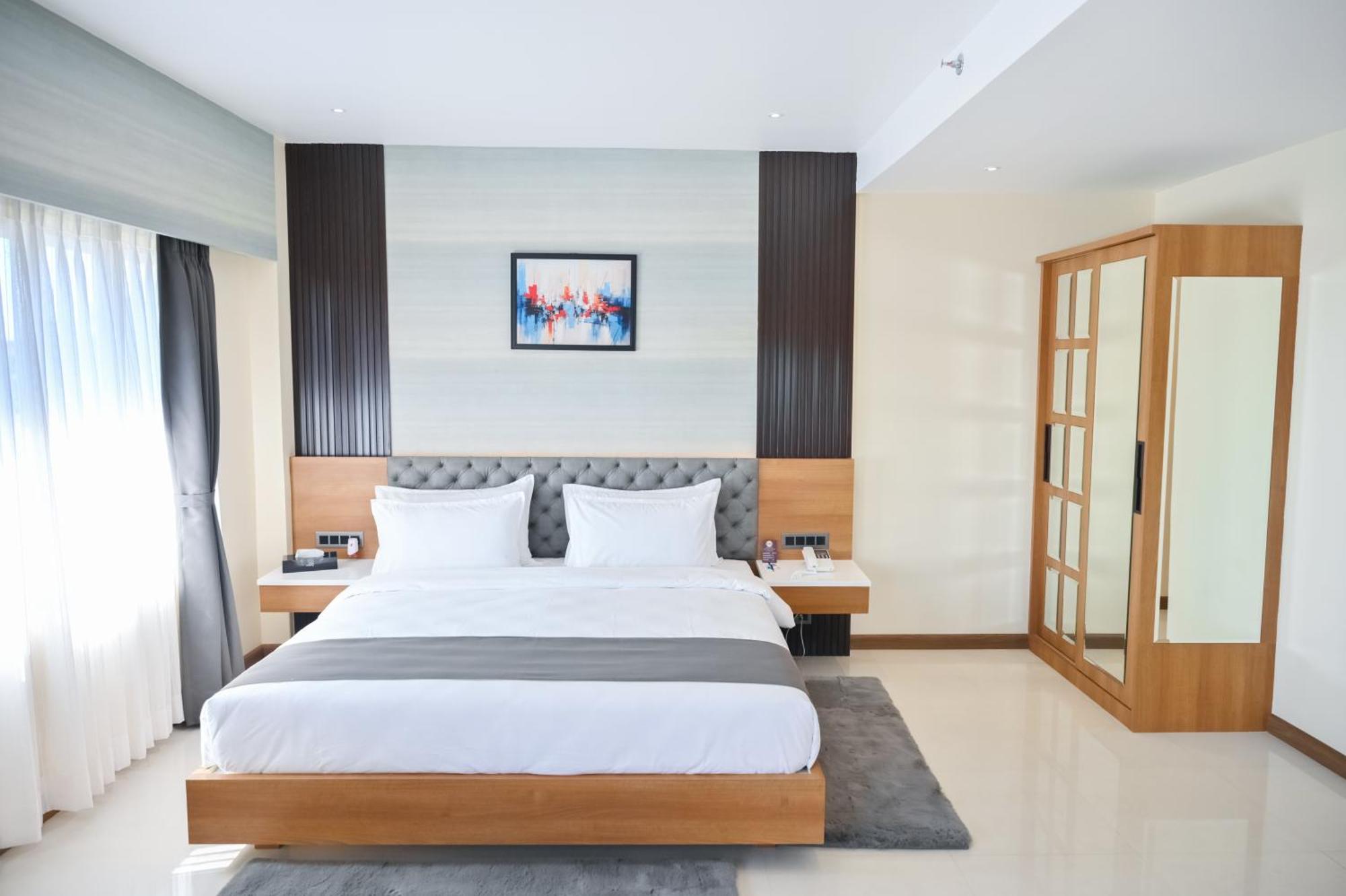 Hotel Barak View Residency Silchar Exterior foto
