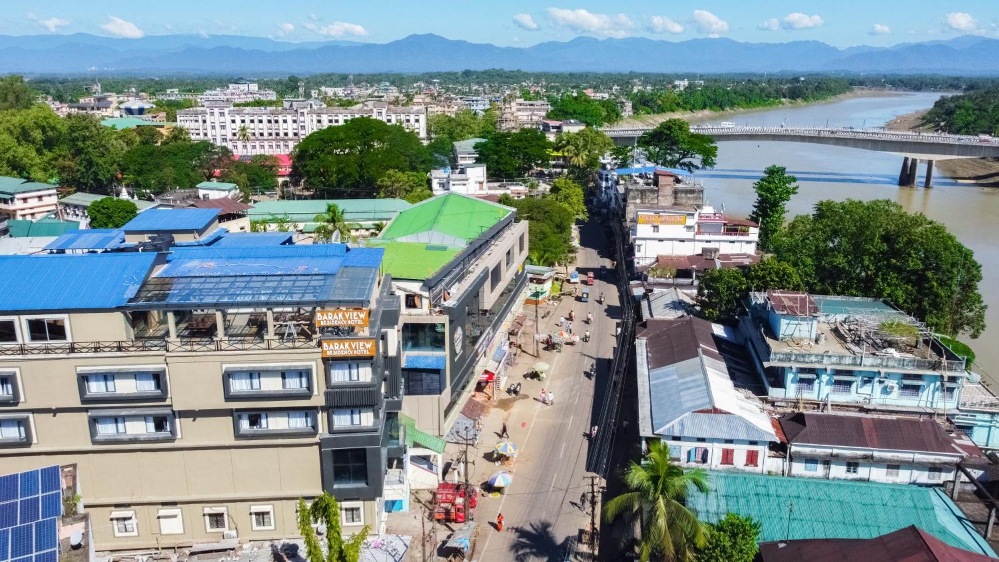 Hotel Barak View Residency Silchar Exterior foto